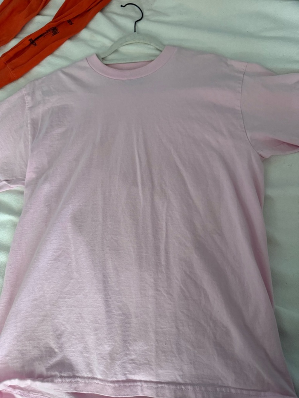 Men's Short Sleeve Crewneck T-Shirt in Light Pink